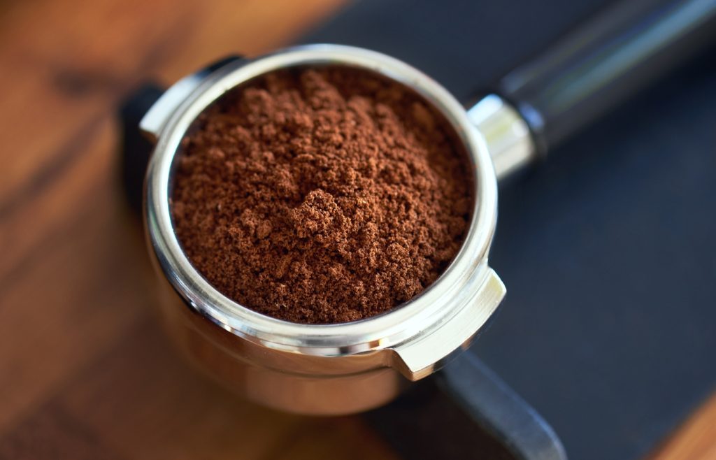 marc de café anti moucherons