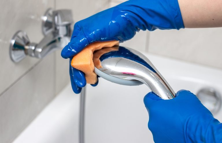 comment nettoyer un pommeau de douche