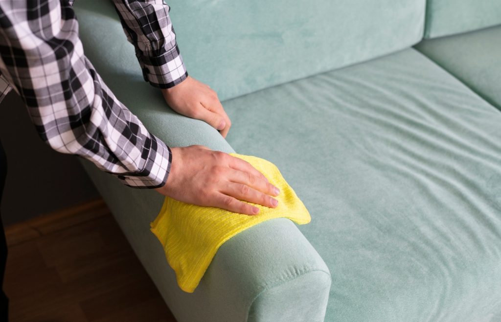 nettoyage canapé microfibre astuces