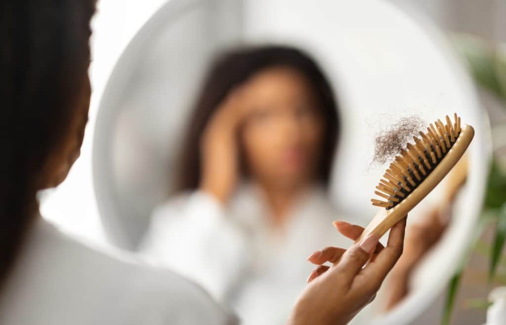 astuces nettoyage brosse cheveux
