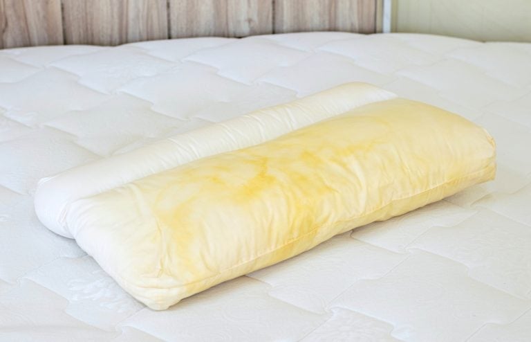 astuce contre le jaunissement oreiller