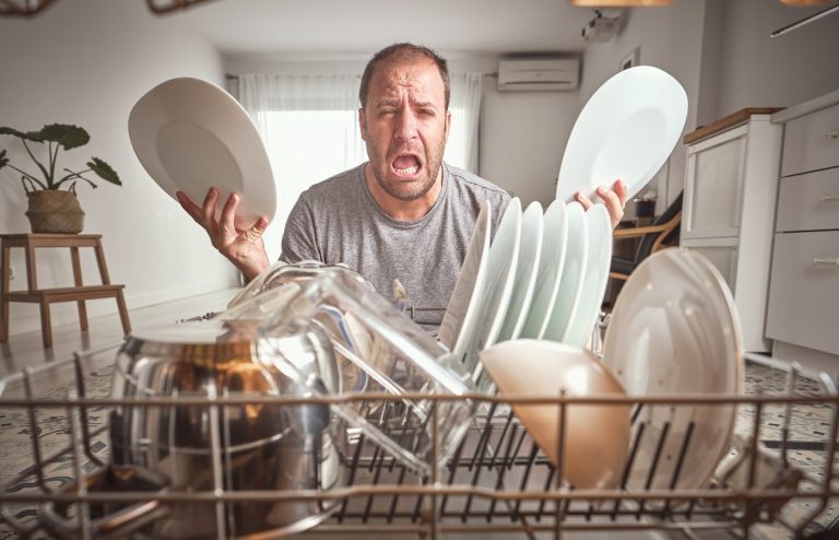 voici les objets a ne jamais passer au lave vaisselle
