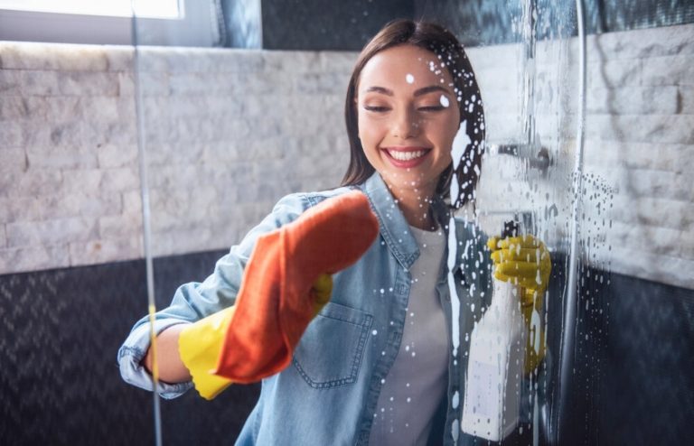 enlever calcaire paroi douche
