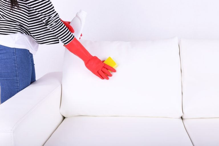 comment nettoyer un canapé en cuir blanc