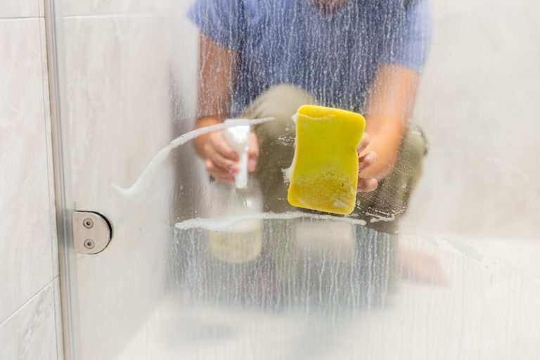 comment nettoyer calcaire paroi douche