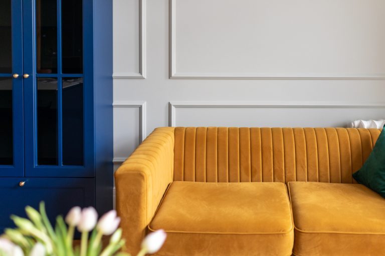 comment nettoyer un canapé en velours