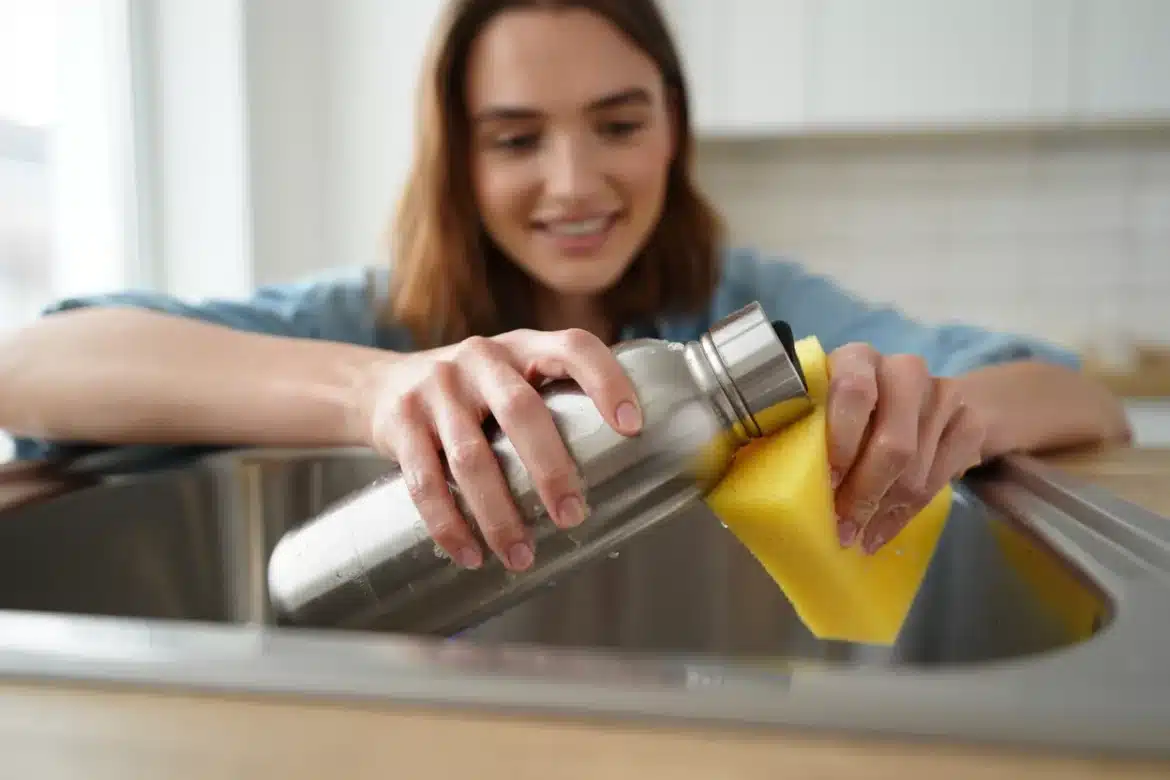 astuces nettoyage gourde inox