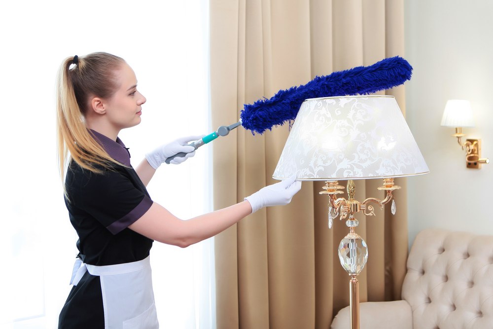 Abat-jour sale : les astuces simples et efficaces pour éliminer la poussière et les taches incrustées Astuces nettoyage abat-jour