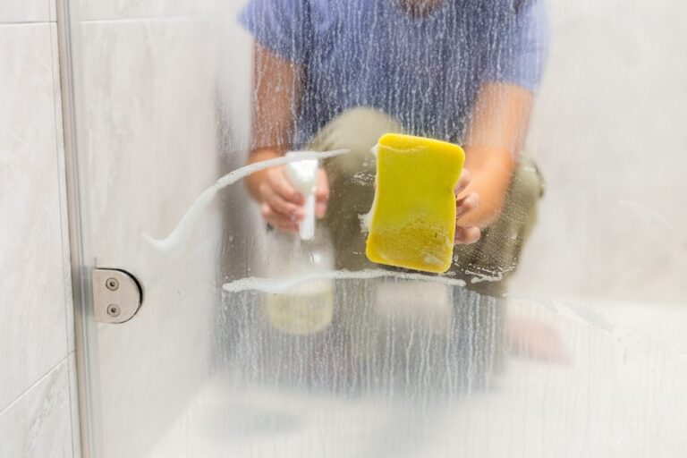 nettoyage paroi douche